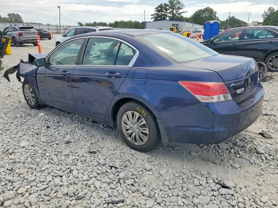 1HGCP2F37AA039171 — 2010 HONDA ACCORD photo 2