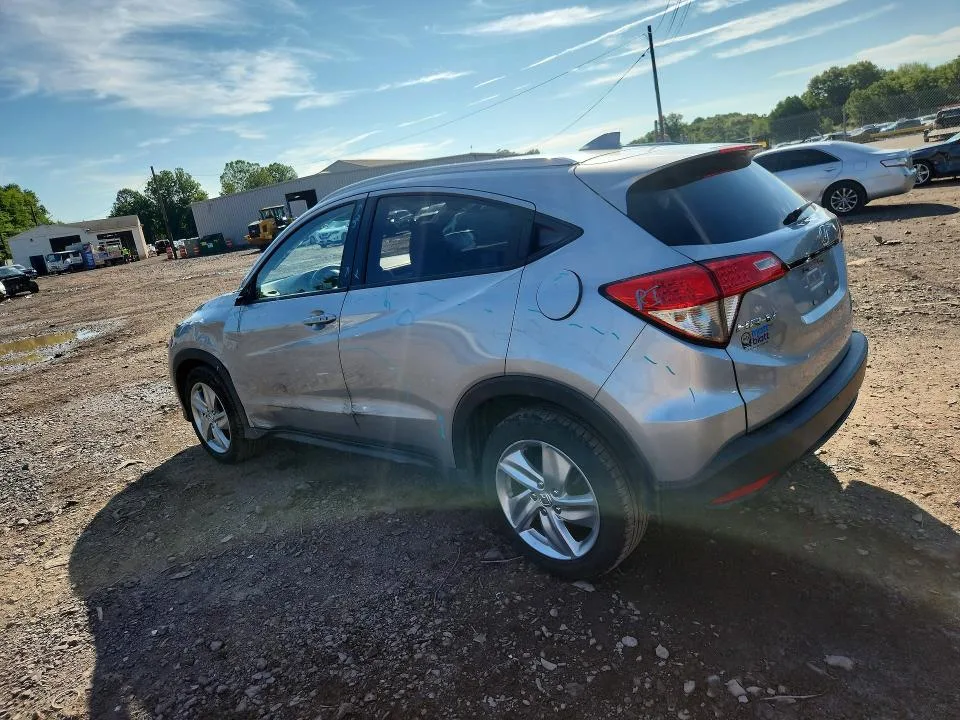 3CZRU6H50KM715790 — 2019 HONDA HR-V photo 2
