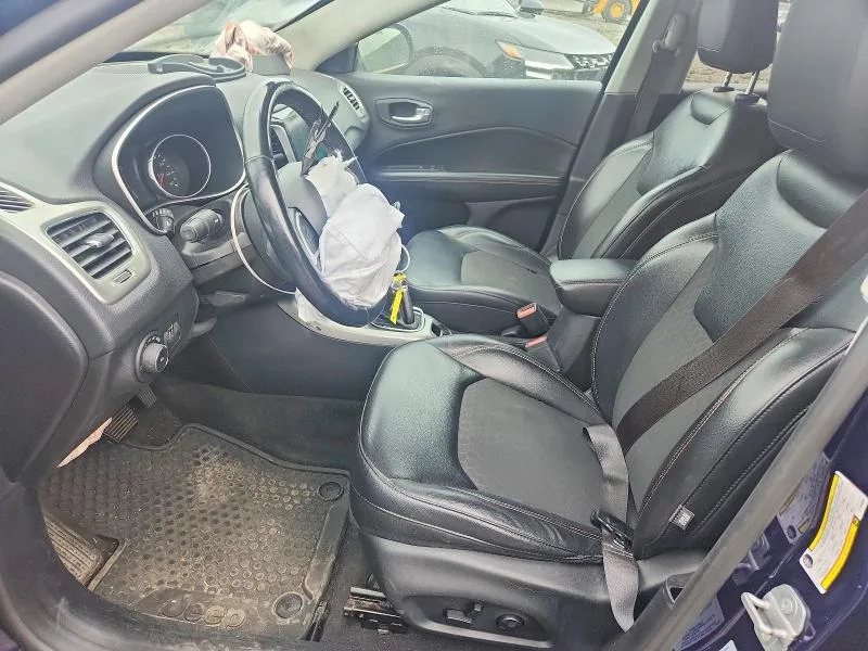 3C4NJDBB9JT138603 — 2018 JEEP COMPASS photo 7
