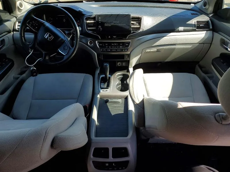 5FNYF6H39KB074329 — 2019 HONDA PILOT photo 8
