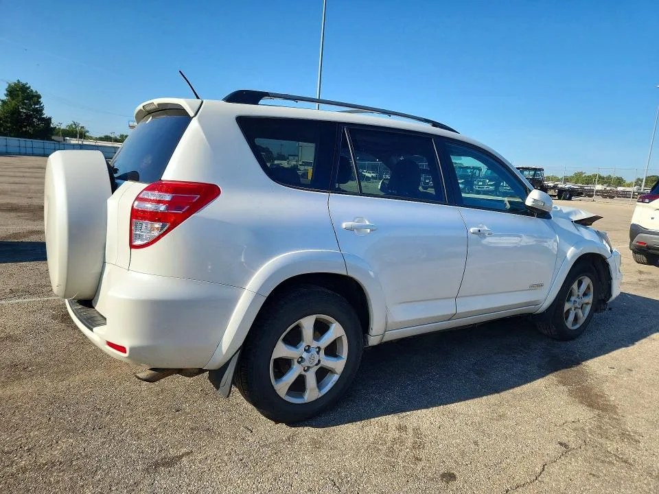 2T3DK4DV6BW042616 — 2011 TOYOTA RAV4 photo 3