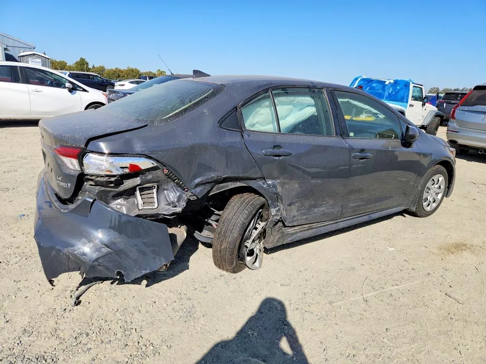 JTDBCMFE7P3000337 — 2023 TOYOTA COROLLA HYBRID photo 3