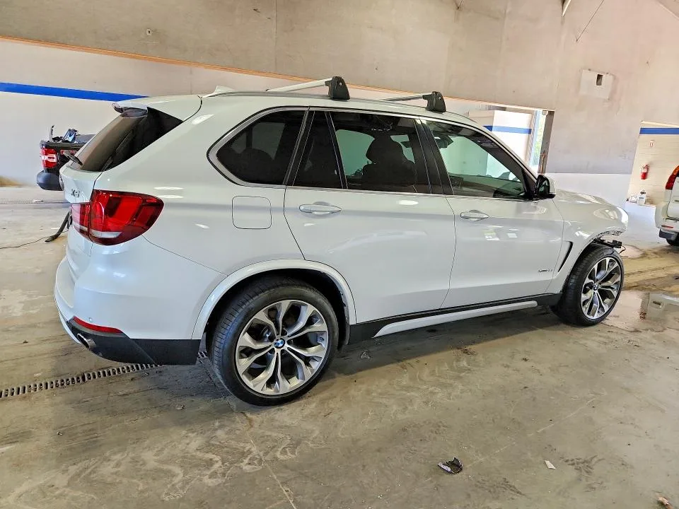 5UXKR0C57H0U53659 — 2017 BMW X5 photo 3