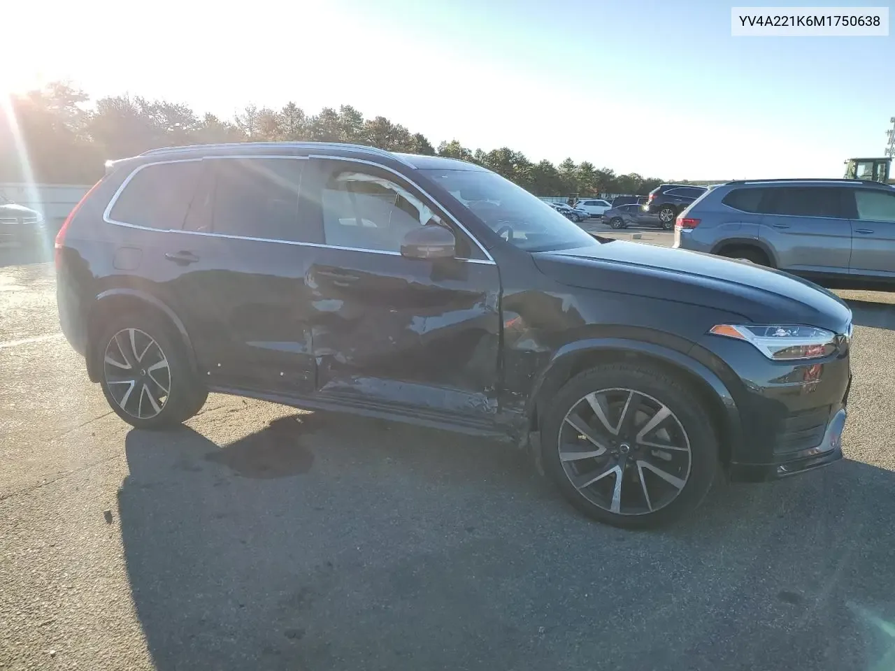 YV4A221K6M1750638 — 2021 Volvo XC90 photo 5