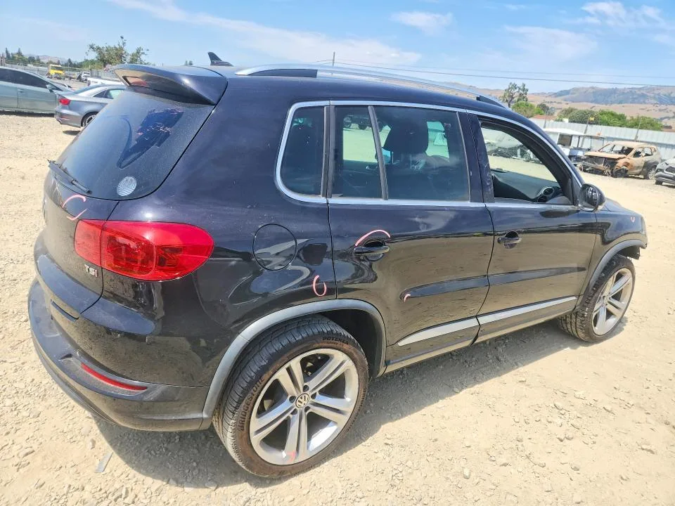 WVGAV7AX7GW026320 — 2016 VOLKSWAGEN TIGUAN photo 3