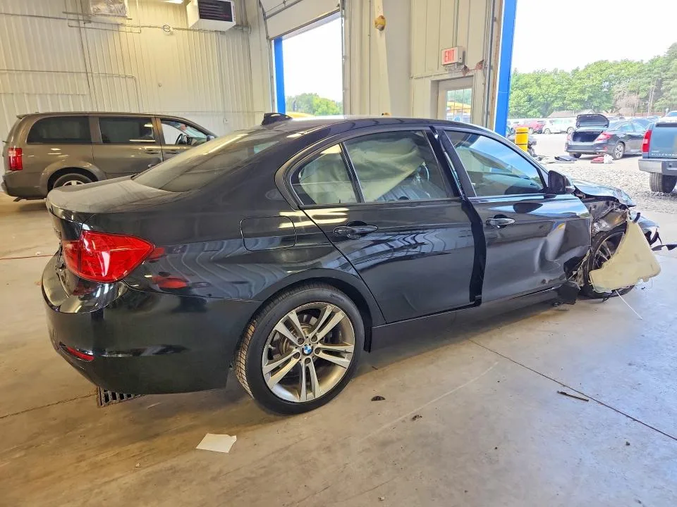 WBA3B3C58DJ976086 — 2013 BMW 328 photo 3