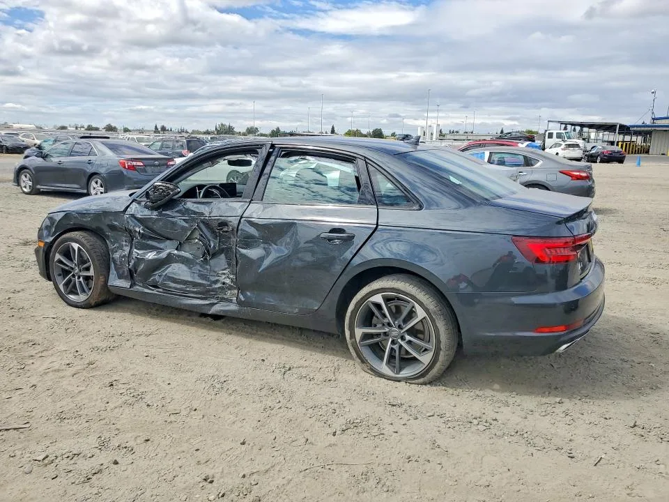 WAUGMAF42KA119116 — 2019 AUDI A4 photo 2