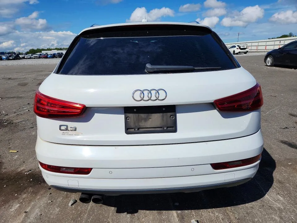 WA1BCCFS2JR002950 — 2018 AUDI Q3 photo 6