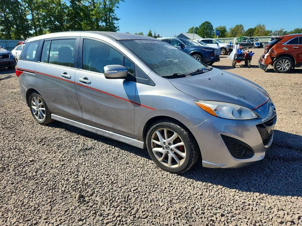 JM1CW2CL9D0158971 — 2013 MAZDA 5 photo 4