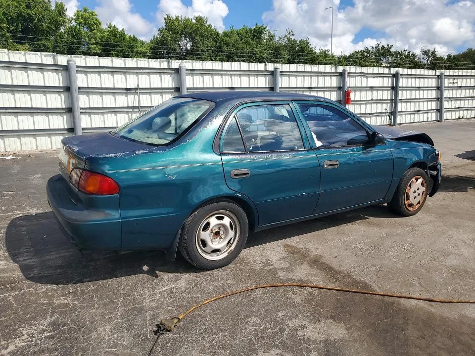 1NXBR12E82Z634175 — 2002 TOYOTA COROLLA photo 3