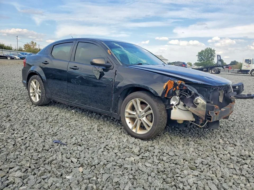 1C3CDZAB4EN133221 — 2014 DODGE AVENGER photo 4