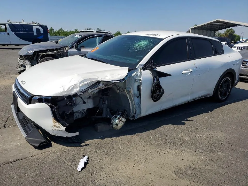 3KPFU4DE8SE043328 — 2025 KIA K4