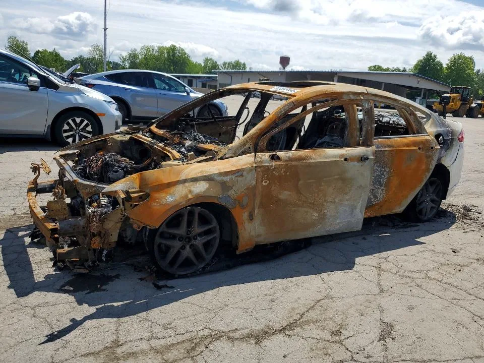 3FA6P0HRXDR101938 — 2013 FORD FUSION