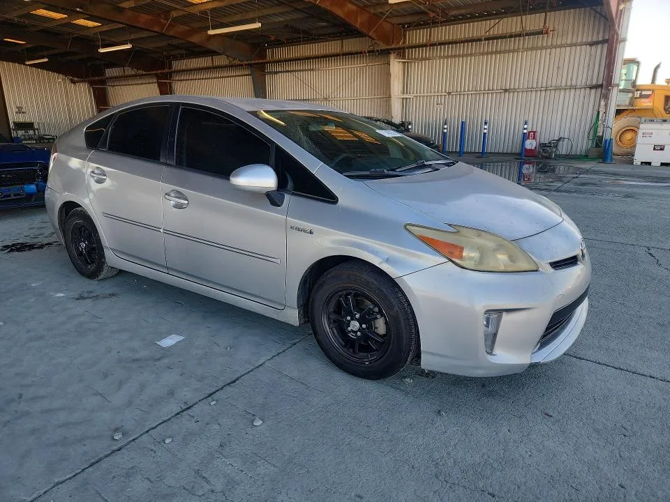 JTDKN3DU8C5391771 — 2012 TOYOTA PRIUS photo 4