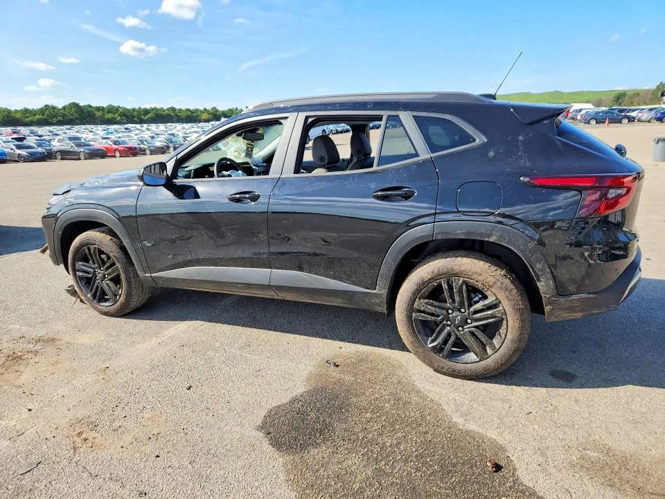 KL77LKEP0TC160208 — 2026 CHEVROLET TRAX photo 2