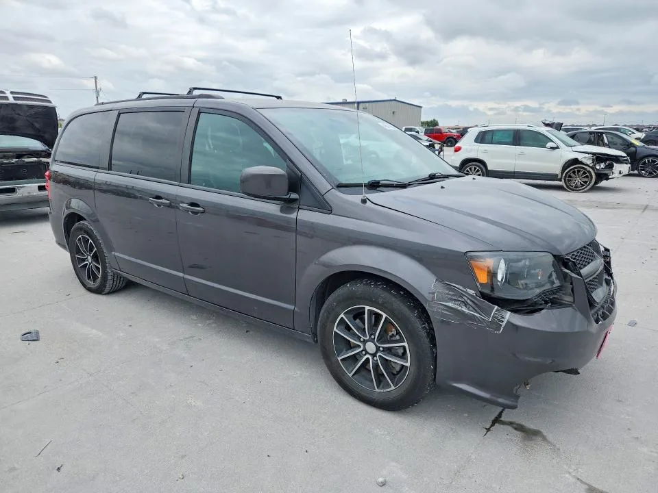 2C4RDGEG9JR282401 — 2018 DODGE GRAND CARAVAN photo 4