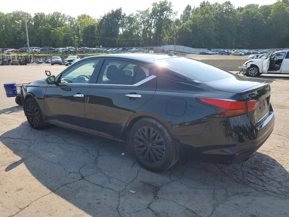1N4BL4DV4SN416674 — 2025 NISSAN ALTIMA photo 2