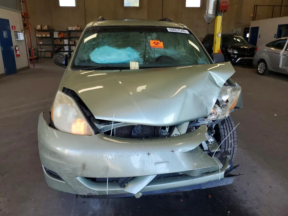 5TDKK4CC7AS315487 — 2010 TOYOTA SIENNA photo 5