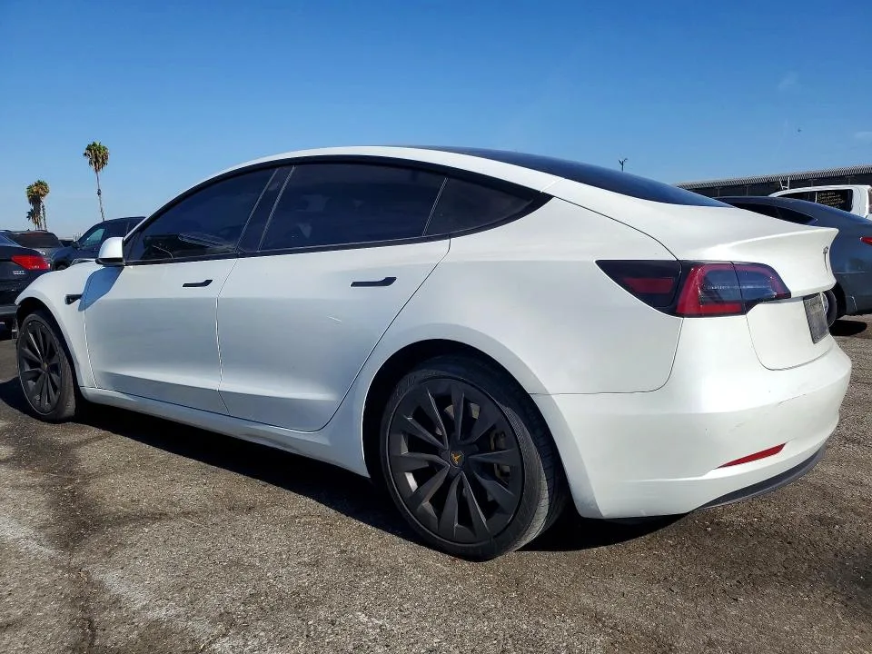 5YJ3E1EA1PF564662 — 2023 TESLA MODEL 3 photo 2