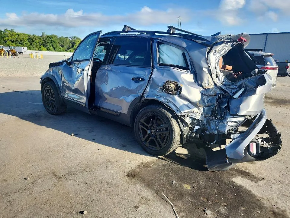 5XYP5DGC8RG440935 — 2024 KIA TELLURIDE photo 2