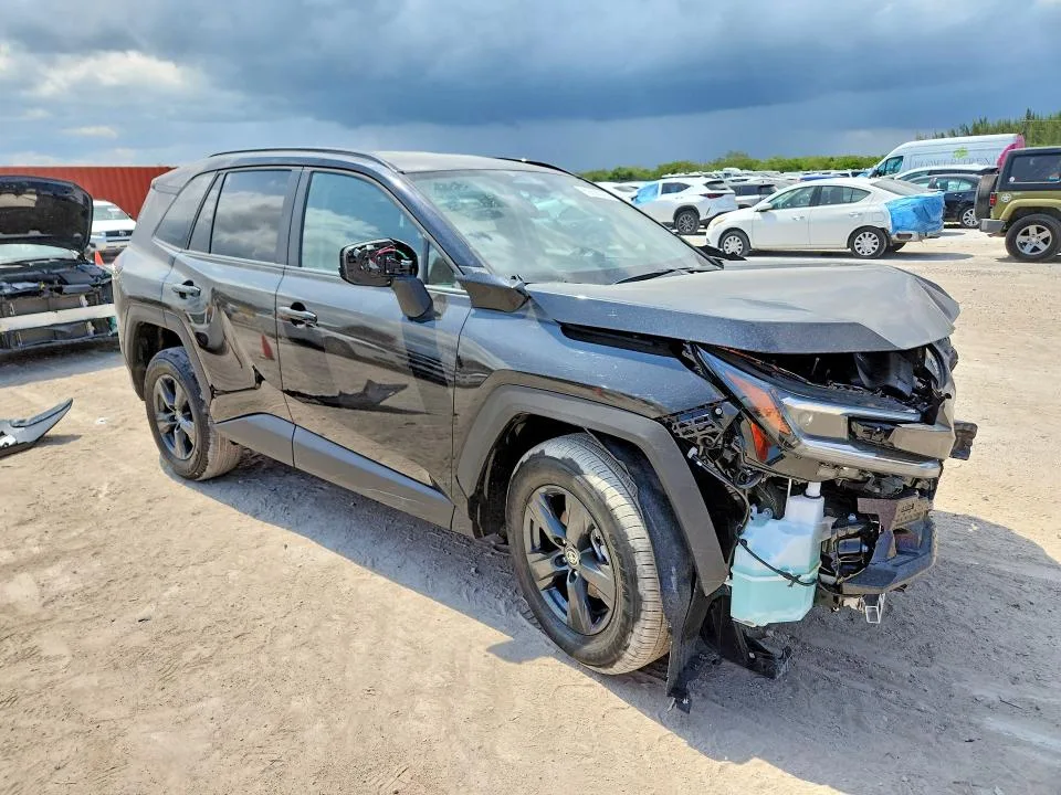 2T36DRBV2TC011238 — 2026 TOYOTA RAV4 photo 4