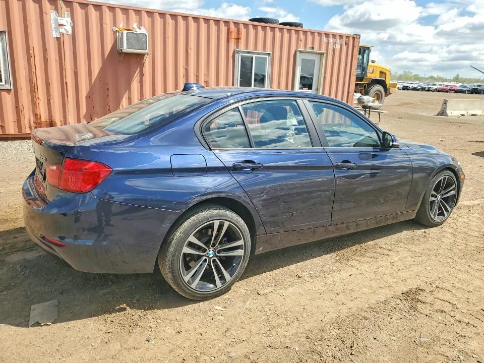 WBA3B3C56FF548863 — 2015 BMW 328 photo 3
