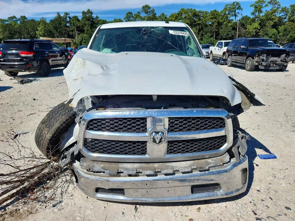3C6RR7KT9KG712414 — 2019 RAM 1500 CLASSIC photo 5