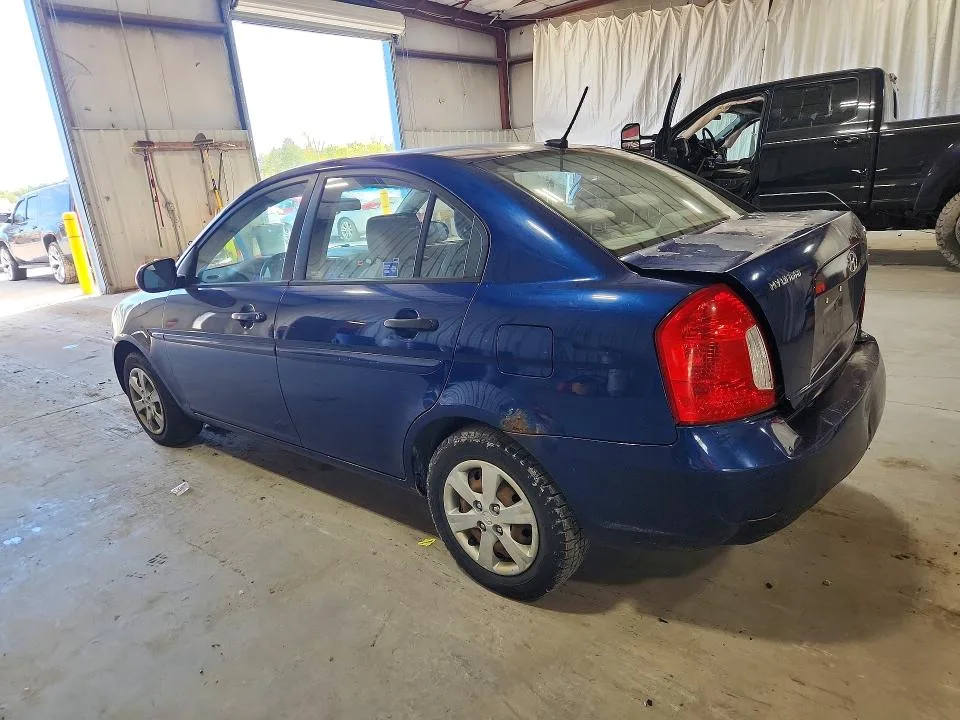 KMHCN4AC1AU458280 — 2010 HYUNDAI ACCENT photo 2