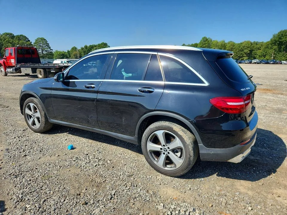 WDC0G4KB3HV009463 — 2017 MERCEDES-BENZ GLC photo 2