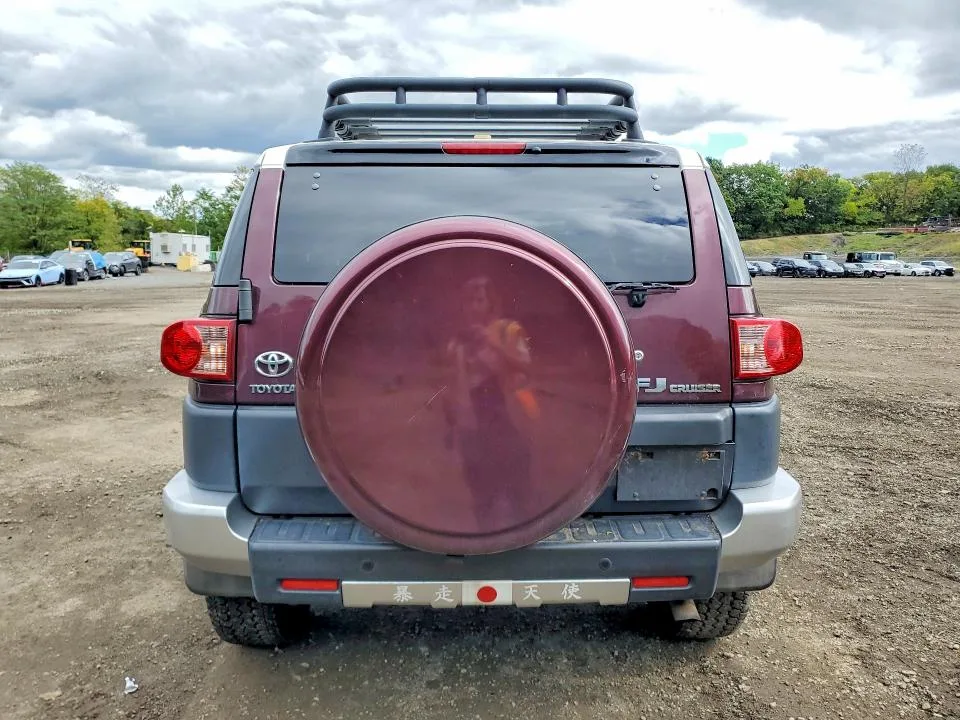 JTEBU11F170026201 — 2007 TOYOTA FJ CRUISER photo 6