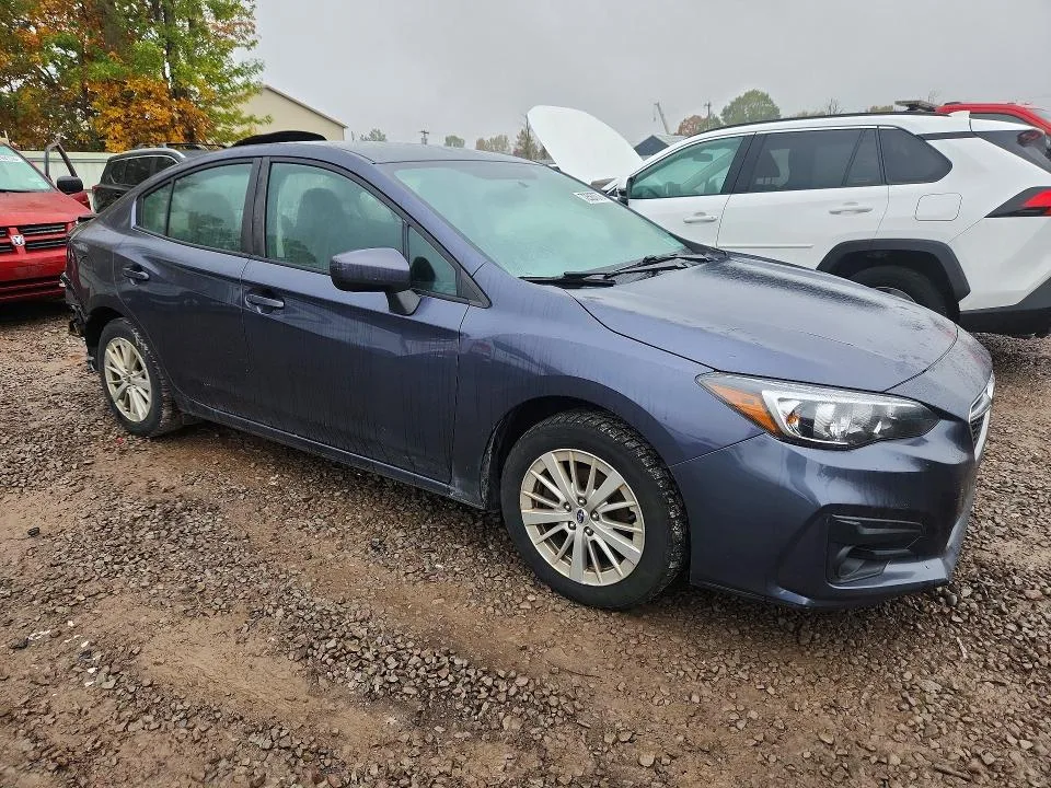 4S3GKAB60H3610670 — 2017 SUBARU IMPREZA photo 4