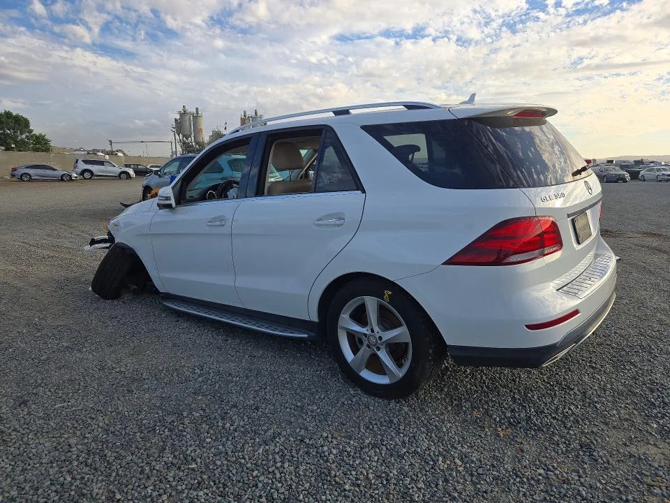 4JGDA5HB7GA672221 — 2016 MERCEDES-BENZ GLE photo 2