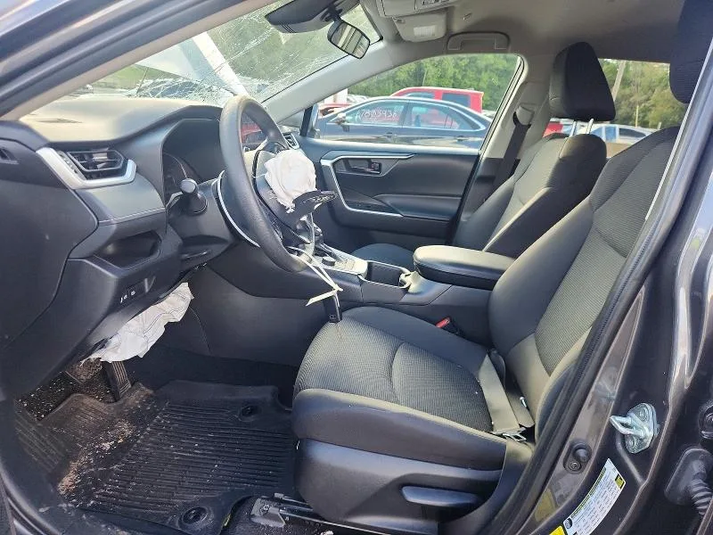 2T3LWRFV2RW204018 — 2024 TOYOTA RAV4 photo 7