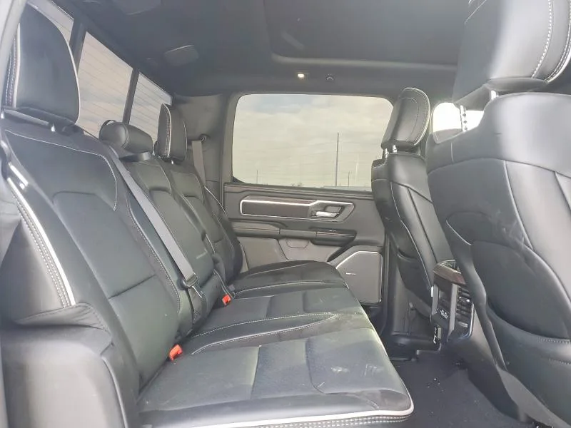 1C6SRFJP2SN766368 — 2025 RAM 1500 photo 10