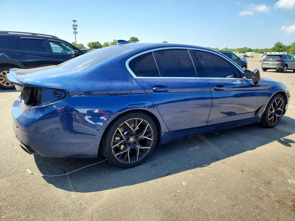 WBA13BJ02MWX19773 — 2021 BMW 530 photo 3