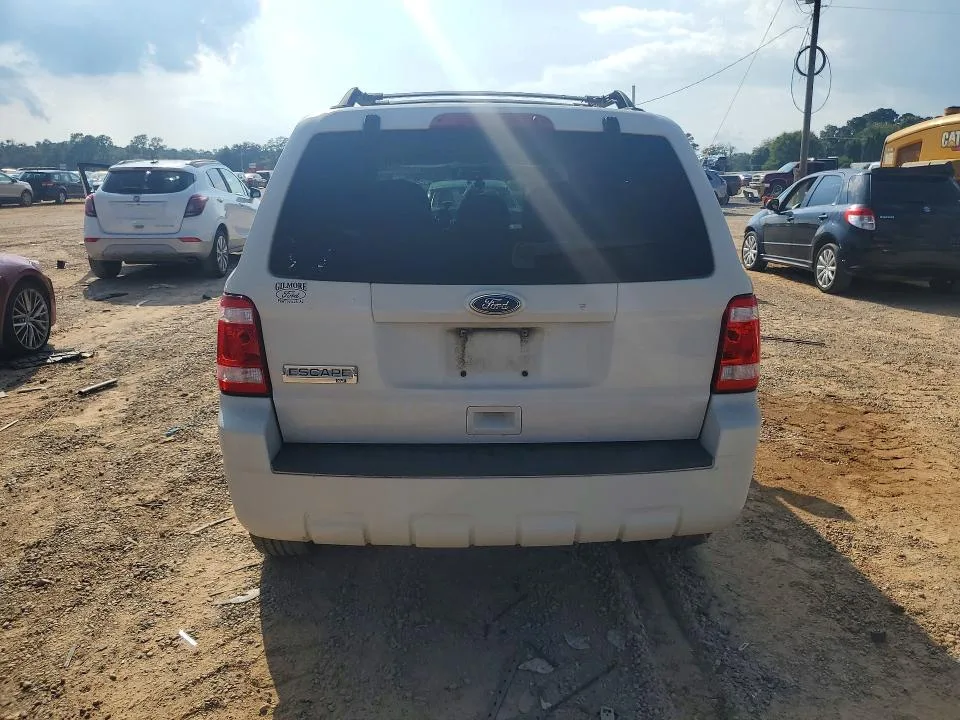 1FMCU0D76BKA04016 — 2011 FORD ESCAPE photo 6