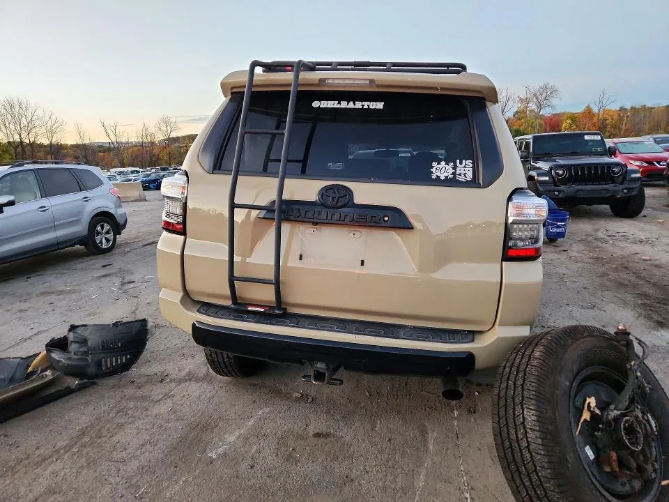 JTEBU5JR1G5301697 — 2016 TOYOTA 4RUNNER photo 6