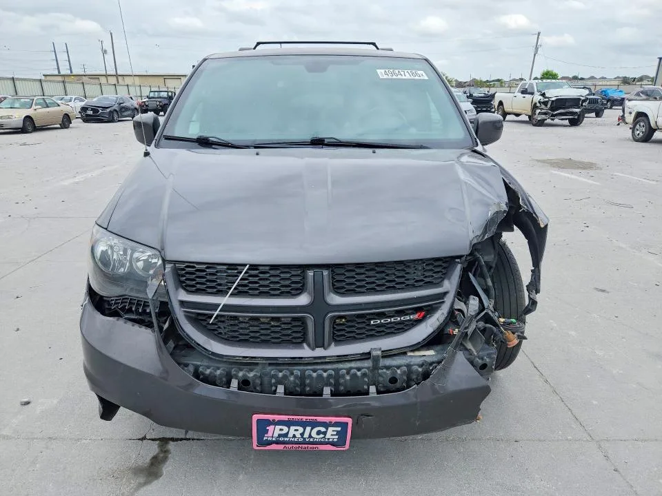 2C4RDGEG9JR282401 — 2018 DODGE GRAND CARAVAN photo 5