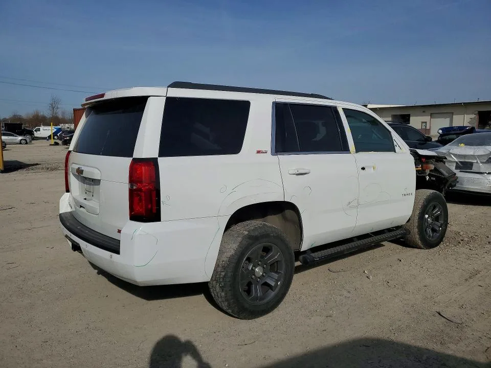 1GNSKBKC3HR125353 — 2017 CHEVROLET TAHOE photo 3