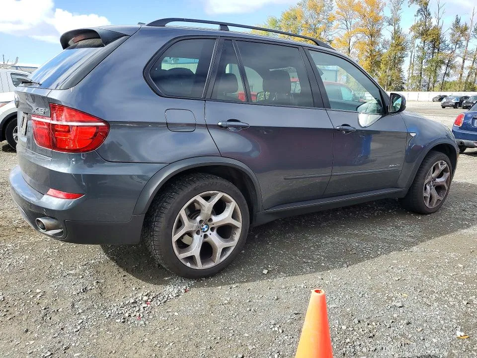 5UXZW0C57BL657018 — 2011 BMW X5 photo 3