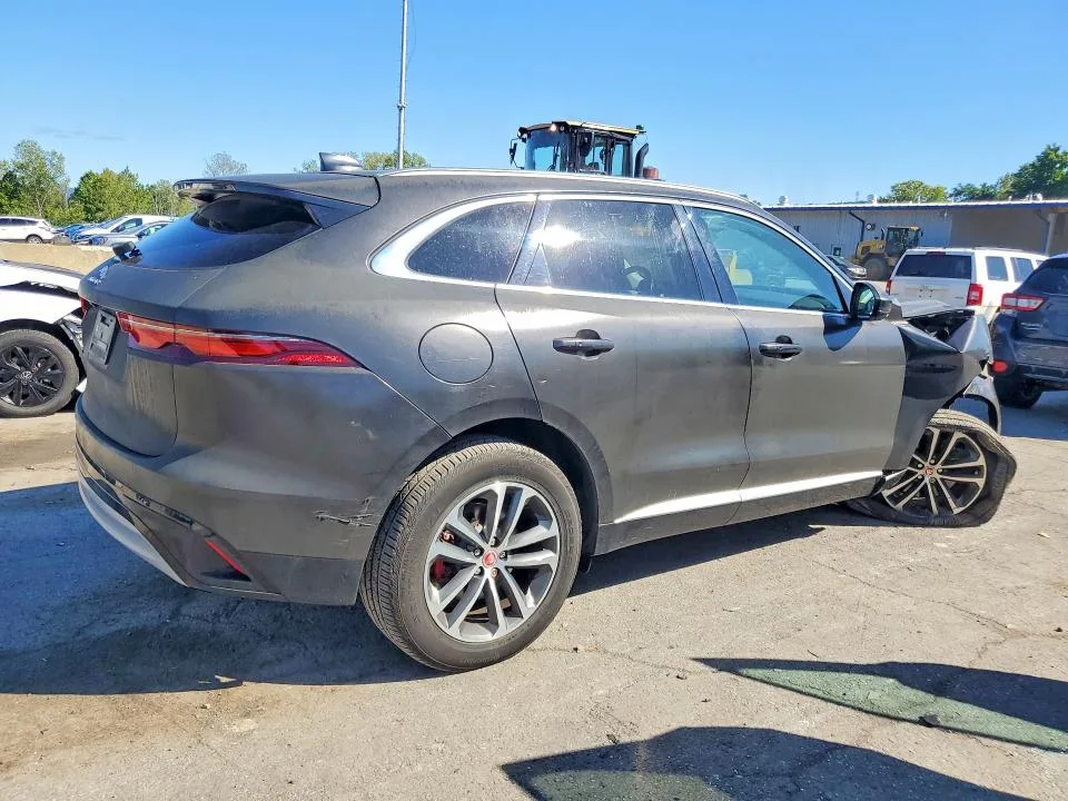 SADCJ2EX4NA701349 — 2022 JAGUAR F-PACE photo 3