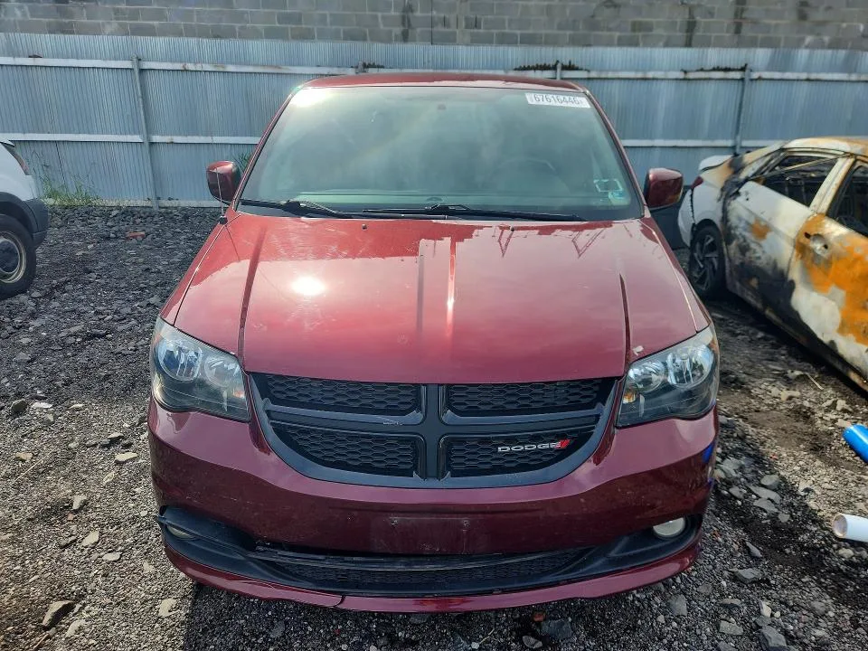 2C4RDGBG5JR201964 — 2018 DODGE GRAND CARAVAN photo 5
