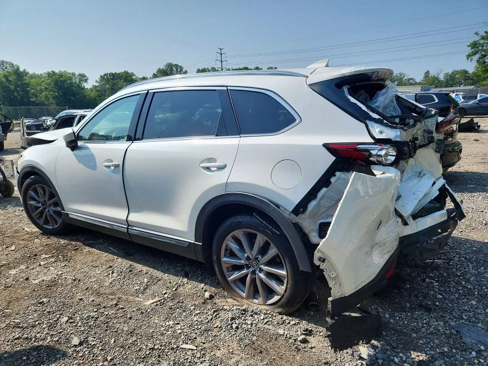 JM3TCBDY7P0632835 — 2023 MAZDA CX-9 photo 2