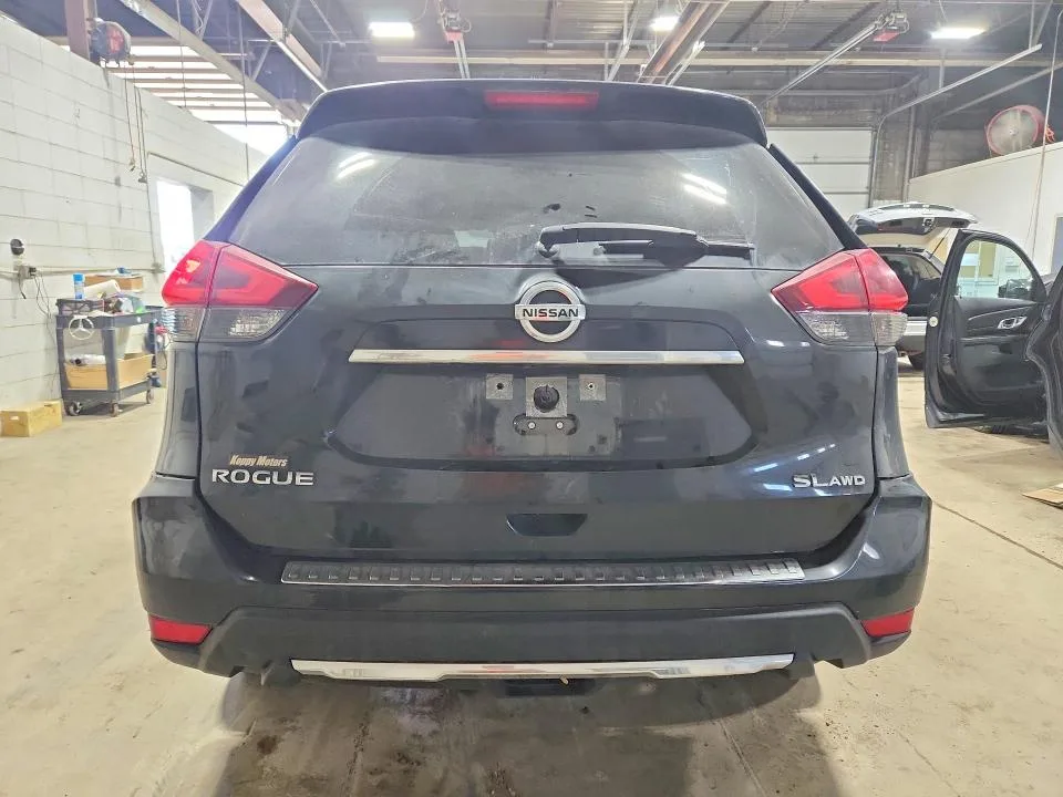 JN8AT2MVXJW329305 — 2018 NISSAN ROGUE photo 6