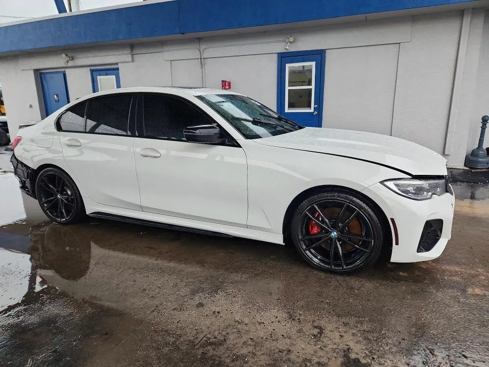 3MW5U7J09M8B94439 — 2021 BMW M340I photo 4