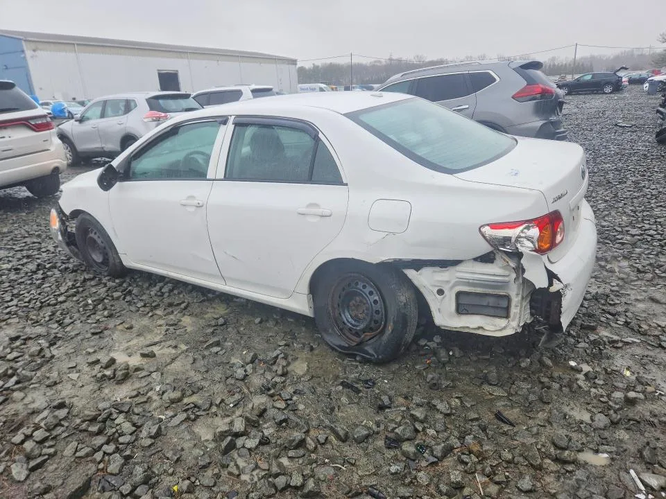 2T1BU4EE3AC267925 — 2010 TOYOTA COROLLA photo 2