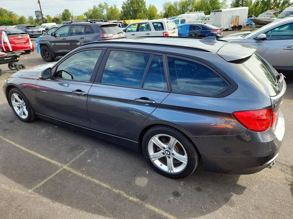 WBA3G7C55EKN37092 — 2014 BMW 328 photo 2