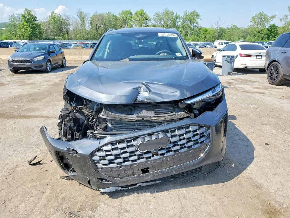 WA11AAGU9S2092291 — 2025 AUDI Q5 photo 5