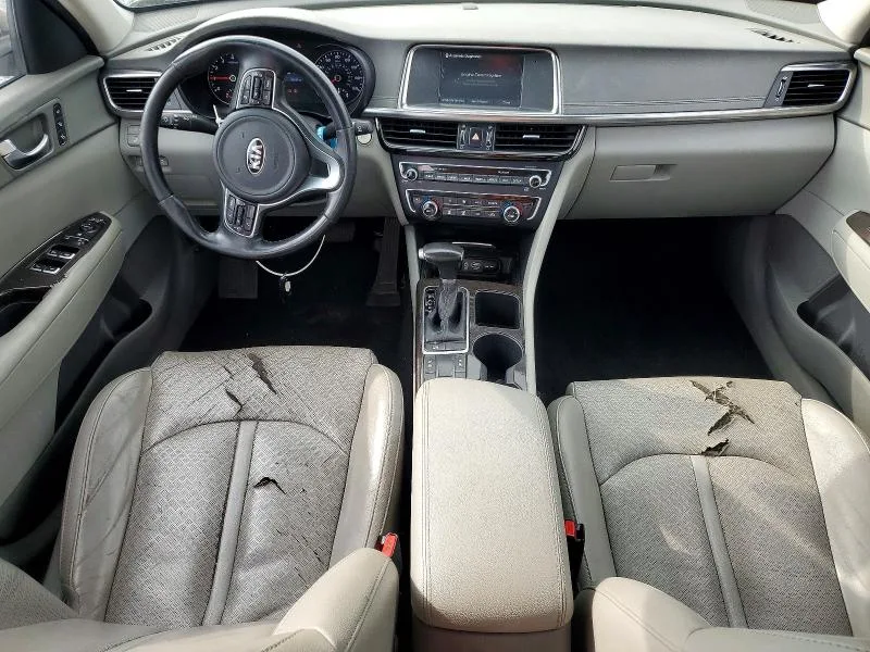 5XXGU4L34JG248297 — 2018 KIA OPTIMA photo 8