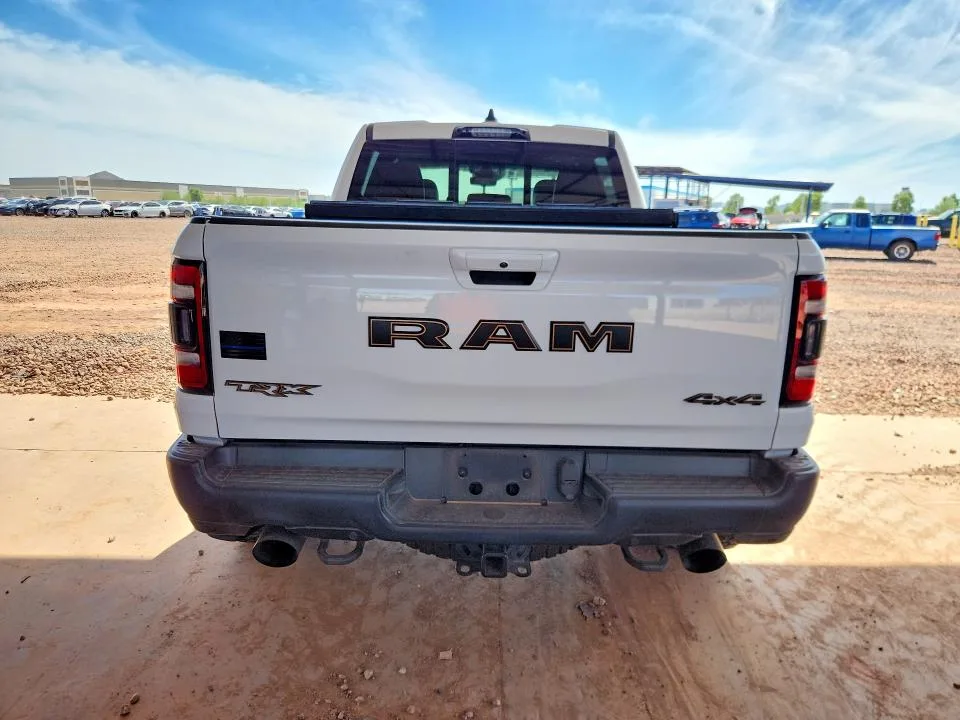 1C6SRFU98MN818327 — 2021 RAM 1500 photo 6